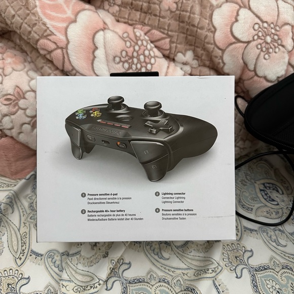 SteelSeries Nimbus Bluetooth Mobile Gaming Controller - Iphone, iPad, Apple TV40 - Picture 3 of 8